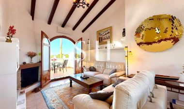 Odsprzedaż - Villa - Orihuela Costa - Villamartin