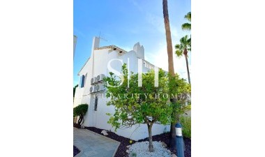 Odsprzedaż - Villa - Orihuela Costa - Villamartin