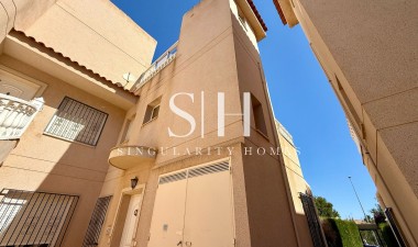 Återförsäljning - Hus - Orihuela Costa - Playa Flamenca