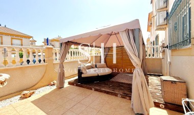 Odsprzedaż - Mieszkanie w bloku - Orihuela Costa - Villamartín