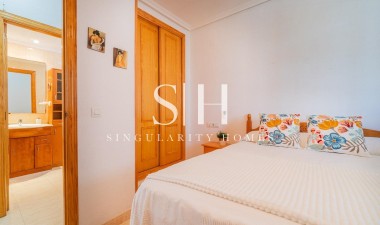 Alquiler a largo plazo - Apartamento / piso - Torrevieja - La Mata