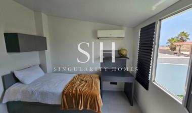 Odsprzedaż - Bungalow - Torrevieja - Los Europeos