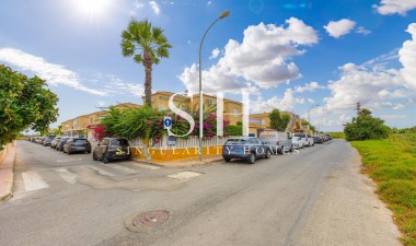 Wiederverkauf - Villa - Torrevieja - Torretas