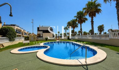 Odsprzedaż - Mieszkanie w bloku - Orihuela Costa - Lomas de Cabo Roig
