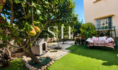 Odsprzedaż - Mieszkanie w bloku - Orihuela Costa - Lomas de Cabo Roig