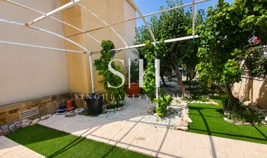 Odsprzedaż - Mieszkanie w bloku - Orihuela Costa - Lomas de Cabo Roig