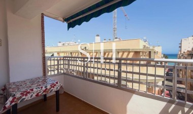 Odsprzedaż - Mieszkanie w bloku - Torrevieja - Habaneras