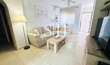 Odsprzedaż - Bungalow - Orihuela Costa - Los Altos