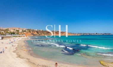 Odsprzedaż - Bungalow - Orihuela Costa - Los Altos