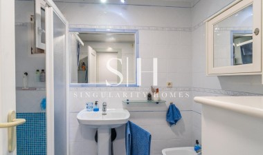 Odsprzedaż - Mieszkanie w bloku - Orihuela Costa - Campoamor