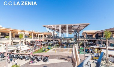 Odsprzedaż - Mieszkanie w bloku - Orihuela Costa - Campoamor