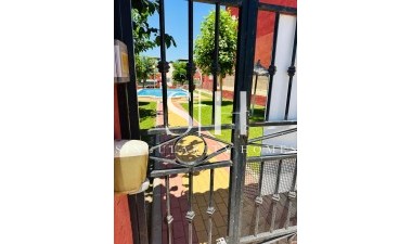 Odsprzedaż - Villa - Orihuela Costa - Los Altos