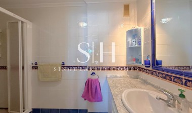Odsprzedaż - Mieszkanie w bloku - Orihuela Costa - Villamartín