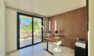 Odsprzedaż - Mieszkanie w bloku - Orihuela - Las Colinas Golf