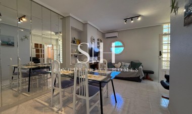 Återförsäljning - Bungalow - Torrevieja - Punta prima
