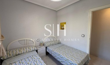 Återförsäljning - Bungalow - Torrevieja - Punta prima