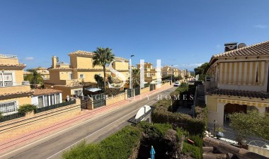 Återförsäljning - Bungalow - Torrevieja - Punta prima