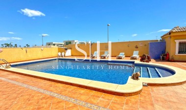 Resale - Villa - Torrevieja - Costa Blanca