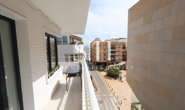 Återförsäljning - Lägenhet / lägenhet - Torrevieja - Costa Blanca