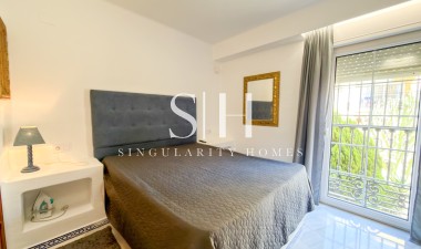 Resale - Apartment / flat - Torrevieja - Playa de los Locos