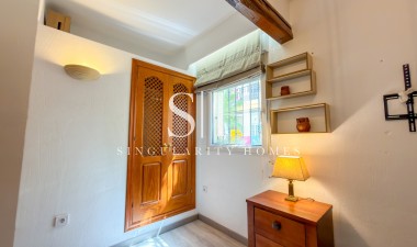 Resale - Apartment / flat - Torrevieja - Playa de los Locos