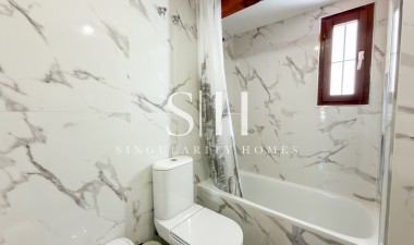 Resale - Apartment / flat - Torrevieja - Playa de los Locos