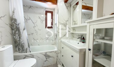 Resale - Apartment / flat - Torrevieja - Playa de los Locos