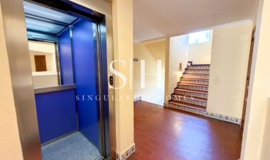 Resale - Apartment / flat - Torrevieja - Playa de los Locos