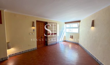 Resale - Apartment / flat - Torrevieja - Playa de los Locos