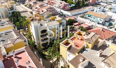 Resale - Apartment / flat - Torrevieja - Playa de los Locos