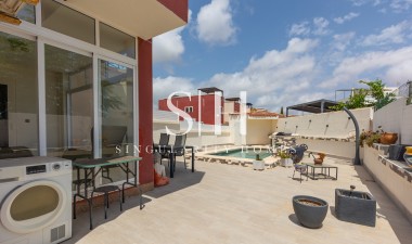 Återförsäljning - Lägenhet / lägenhet - Orihuela Costa - Los Altos