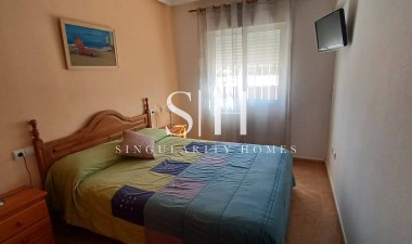 Återförsäljning - Bungalow - Orihuela Costa - Los Almendros-la Florida