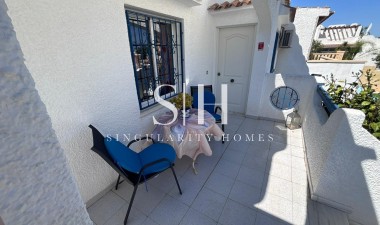 Wiederverkauf - Villa - Torrevieja - Los balcones