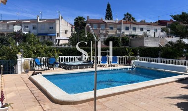 Wiederverkauf - Villa - Torrevieja - Los balcones