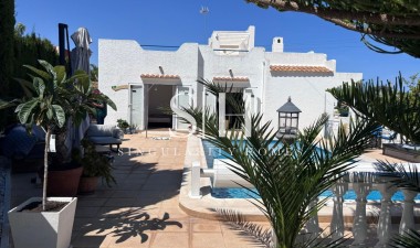 Wiederverkauf - Villa - Torrevieja - Los balcones