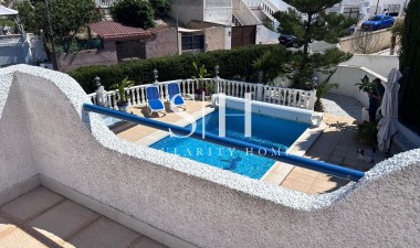 Wiederverkauf - Villa - Torrevieja - Los balcones