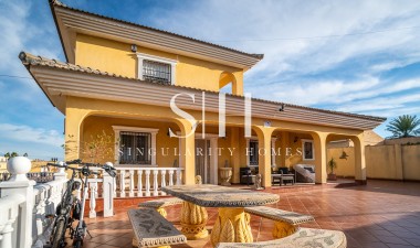 Odsprzedaż - Villa - Torrevieja - Costa Blanca
