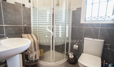 Odsprzedaż - Villa - Torrevieja - Costa Blanca