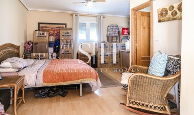 Odsprzedaż - Villa - Torrevieja - Costa Blanca