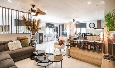 Odsprzedaż - Villa - La marina - Costa Blanca