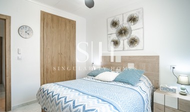 Odsprzedaż - Villa - La marina - Costa Blanca