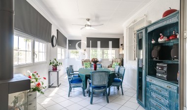 Odsprzedaż - Villa - La marina - Costa Blanca
