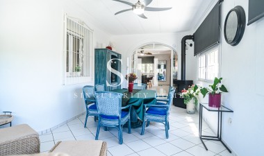 Odsprzedaż - Villa - La marina - Costa Blanca
