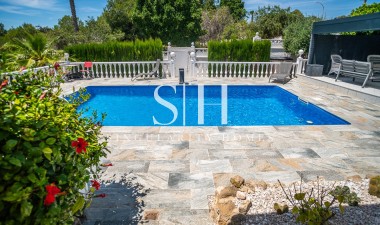 Odsprzedaż - Villa - La marina - Costa Blanca
