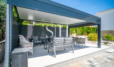 Odsprzedaż - Villa - La marina - Costa Blanca