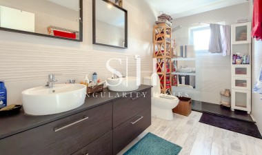 Odsprzedaż - Villa - Torrevieja - Costa Blanca