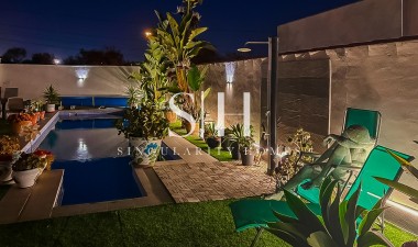 Odsprzedaż - Villa - Torrevieja - Costa Blanca