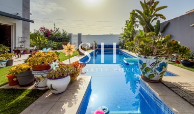Odsprzedaż - Villa - Torrevieja - Costa Blanca