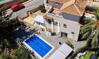 Odsprzedaż - Villa - Orihuela Costa - Costa Blanca