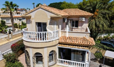 Odsprzedaż - Villa - Orihuela Costa - Costa Blanca